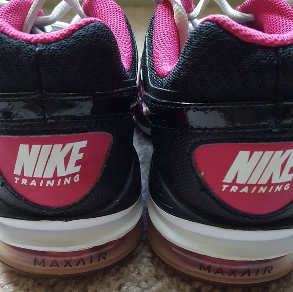 Shoes - Picture 4 of 8